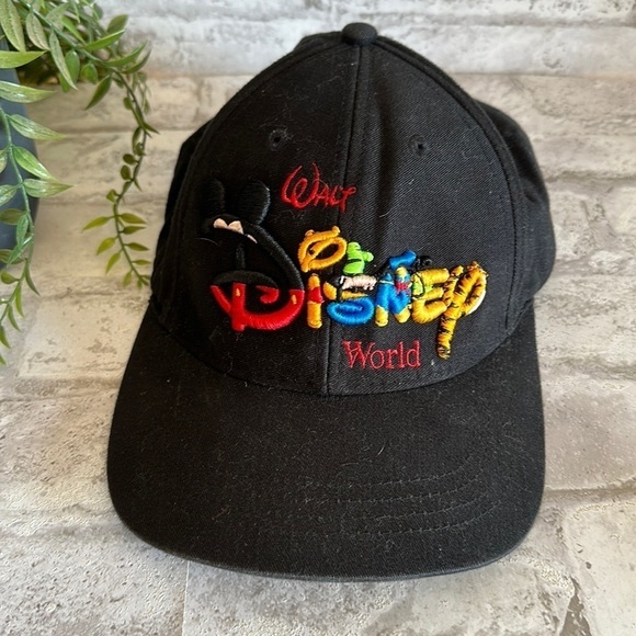 VINTAGE Walt Disney World Baseball Hat Unisex Adult Black Embroidered‎ - Picture 1 of 5